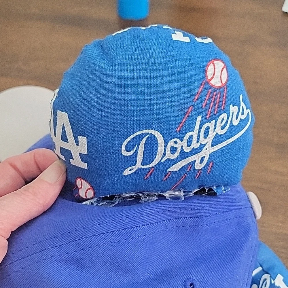 Los Angeles Dodgers Women's Blue Baseball Cap with Ear Accents - Picture 6 of 12